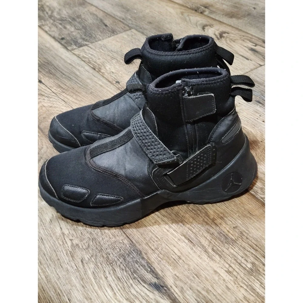 🔥RARE🔥Air Jordan Trunner LX High Triple Black 8.5 High Hi Top Zip Basketball